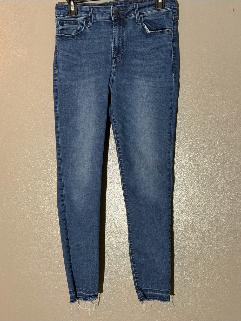 Old Navy Rockstar High Rise size 8 jeans